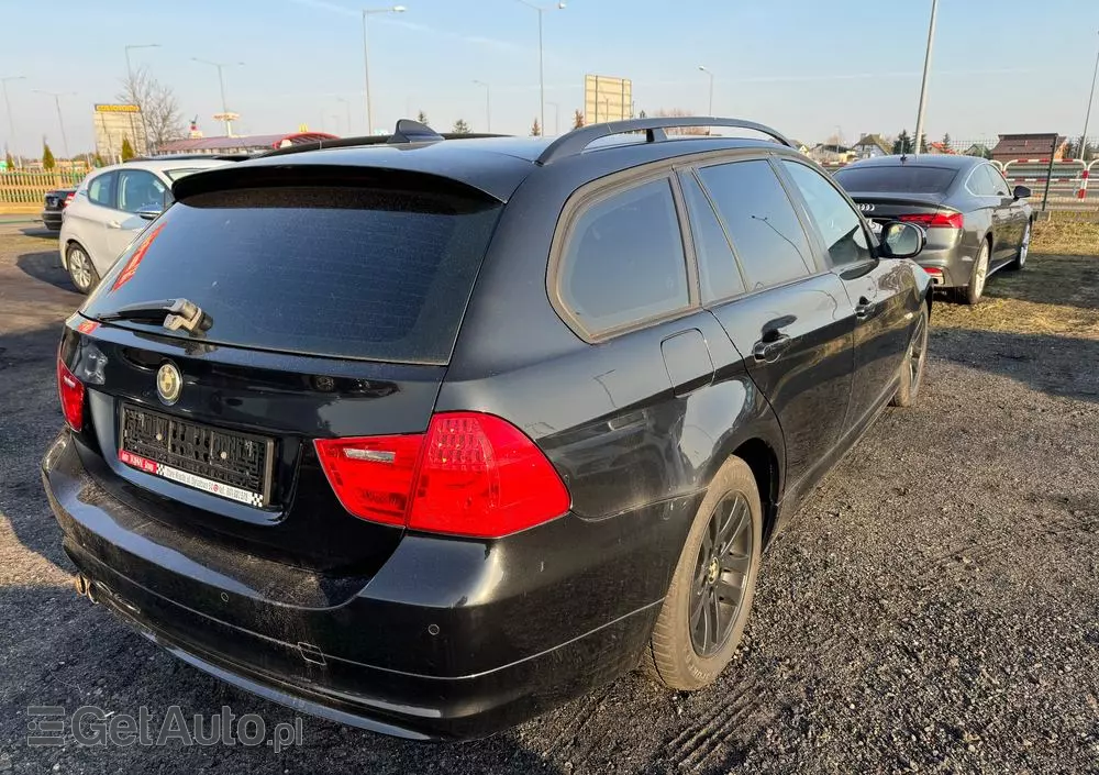BMW Seria 3 320d xDrive DPF Touring