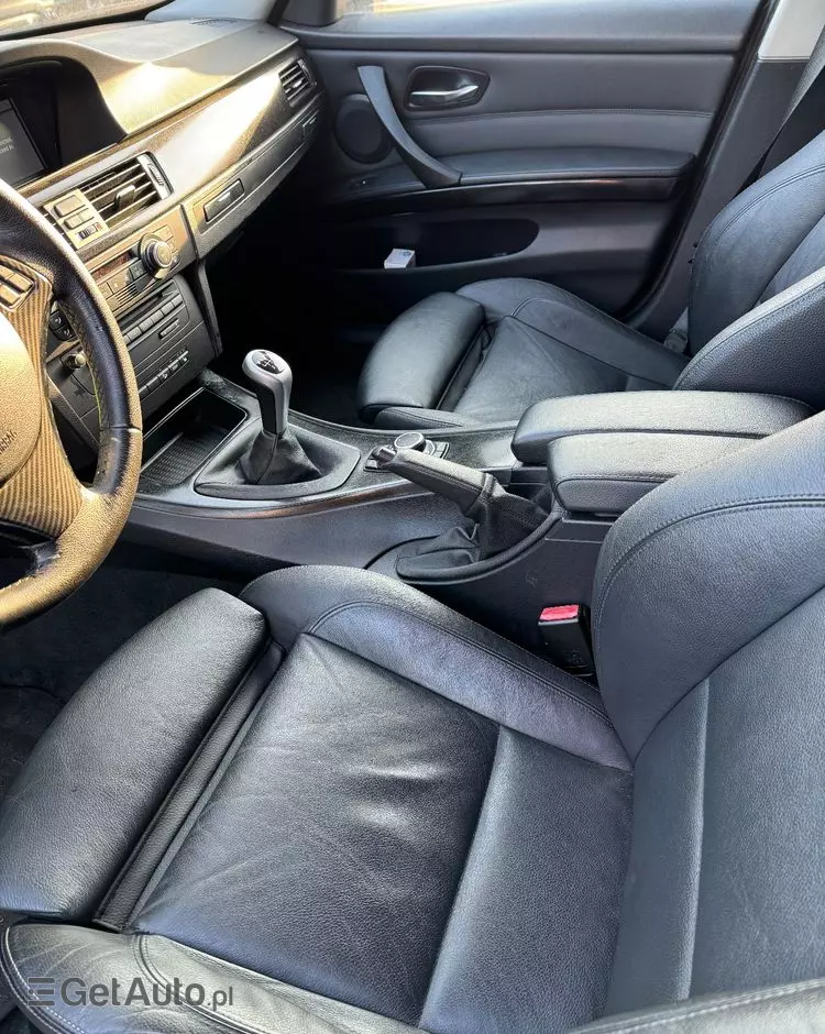 BMW Seria 3 320d xDrive DPF Touring