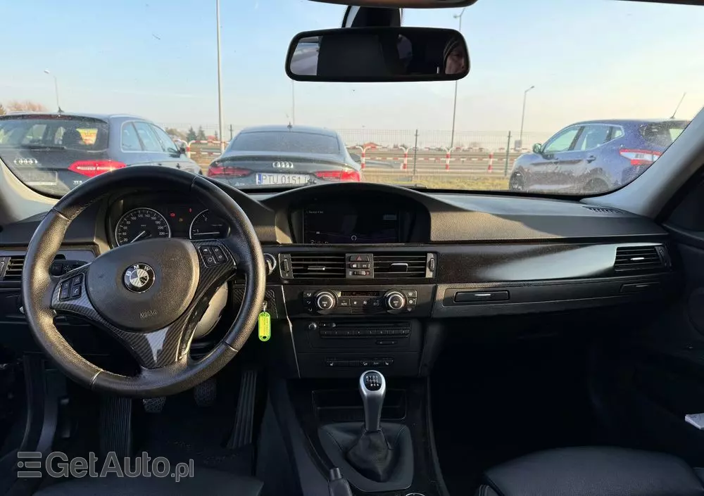 BMW Seria 3 320d xDrive DPF Touring