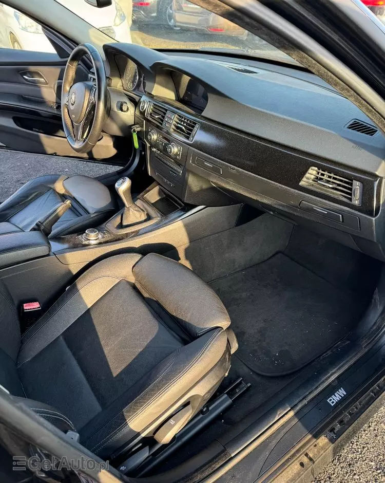 BMW Seria 3 320d xDrive DPF Touring