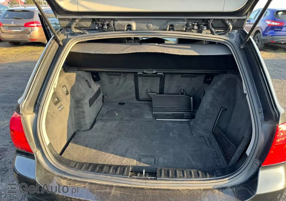 BMW Seria 3 320d xDrive DPF Touring