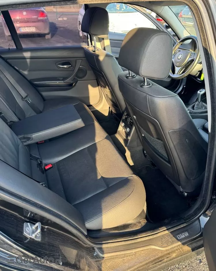BMW Seria 3 320d xDrive DPF Touring