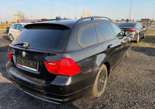 BMW Seria 3 320d xDrive DPF Touring