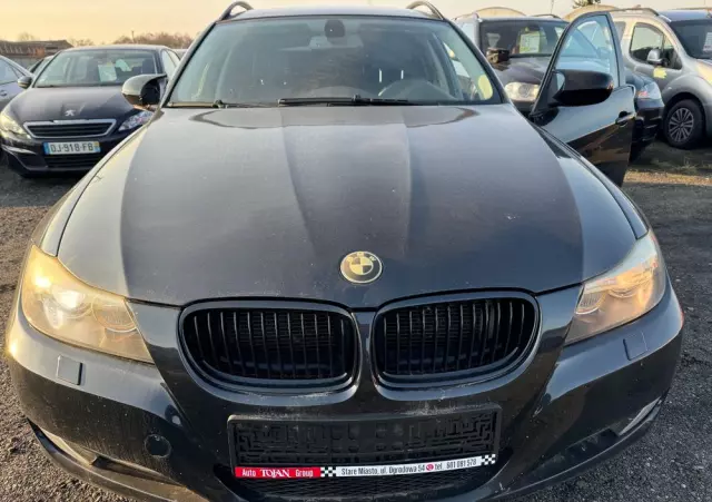 BMW Seria 3 320d xDrive DPF Touring