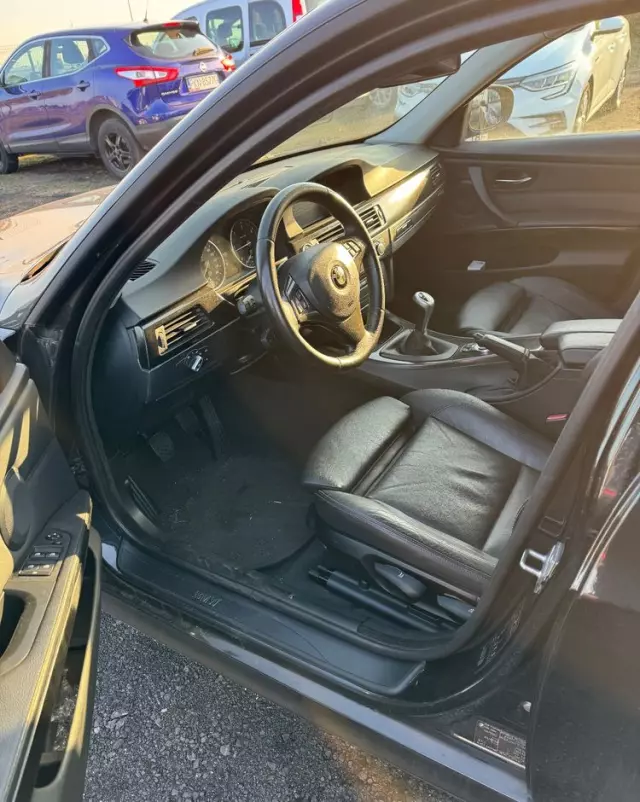 BMW Seria 3 320d xDrive DPF Touring