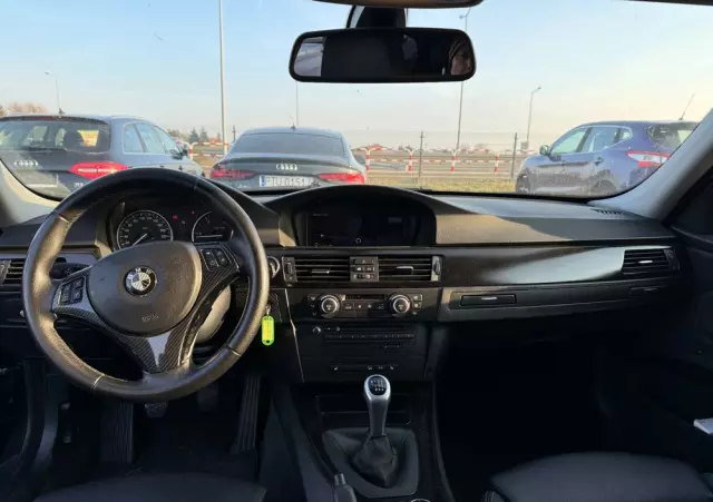 BMW Seria 3 320d xDrive DPF Touring