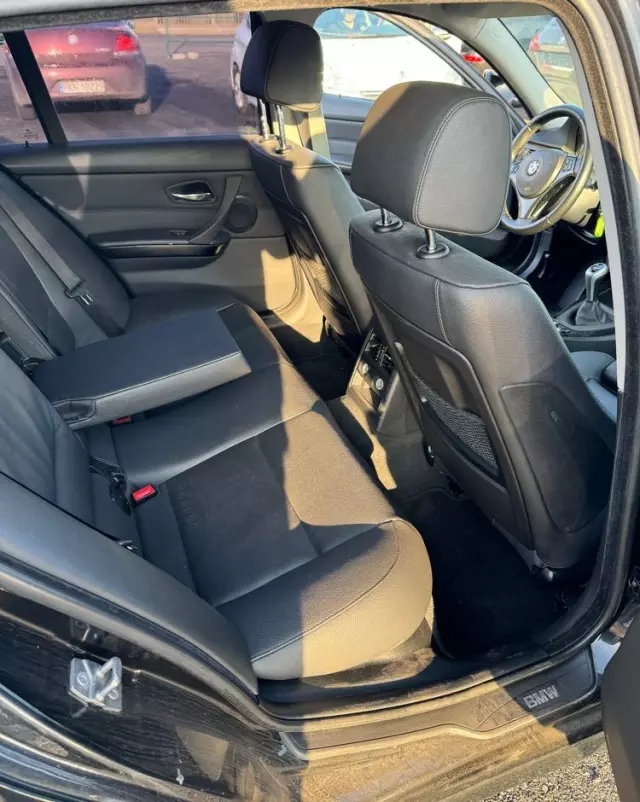 BMW Seria 3 320d xDrive DPF Touring