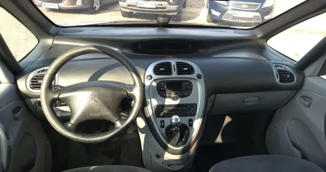 CITROËN Xsara Picasso 