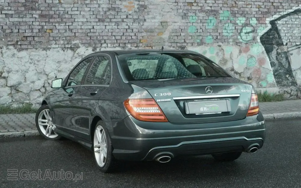MERCEDES-BENZ Klasa C 350 BlueEff 4-Matic Avantgarde