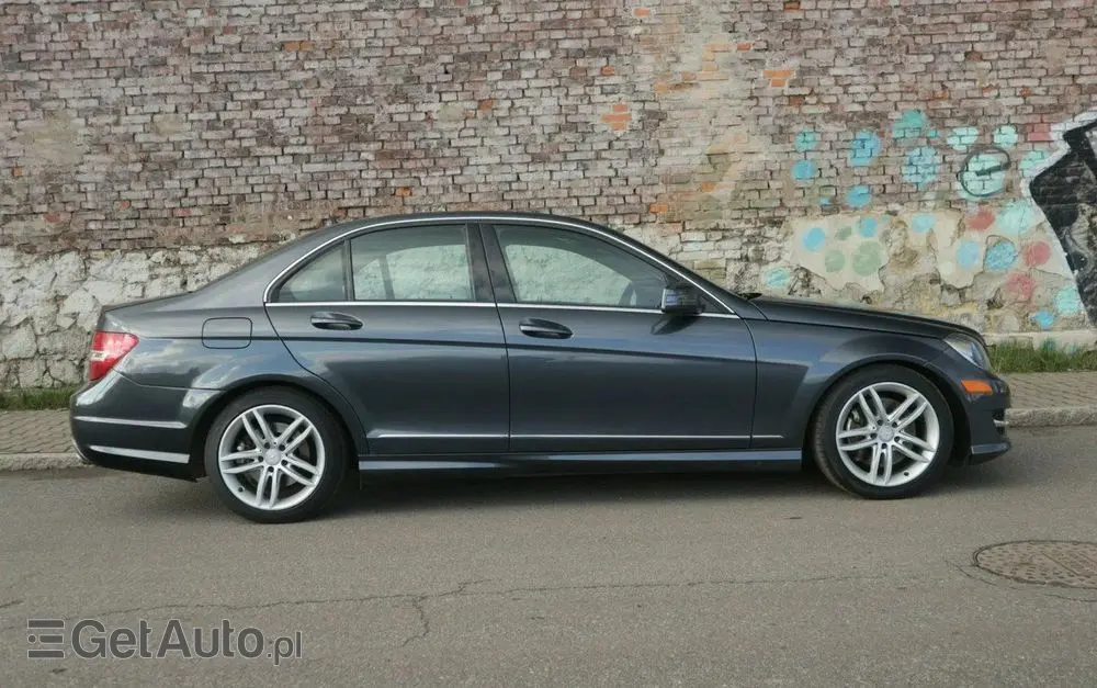 MERCEDES-BENZ Klasa C 350 BlueEff 4-Matic Avantgarde