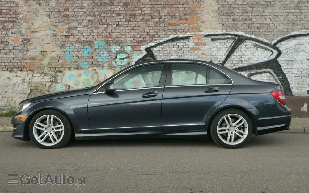 MERCEDES-BENZ Klasa C 350 BlueEff 4-Matic Avantgarde