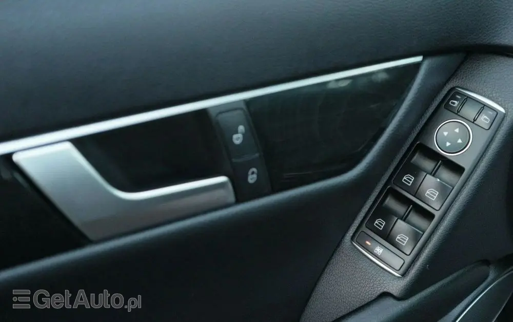MERCEDES-BENZ Klasa C 350 BlueEff 4-Matic Avantgarde