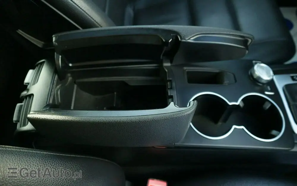 MERCEDES-BENZ Klasa C 350 BlueEff 4-Matic Avantgarde