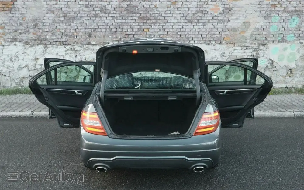 MERCEDES-BENZ Klasa C 350 BlueEff 4-Matic Avantgarde
