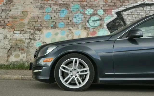 MERCEDES-BENZ Klasa C 350 BlueEff 4-Matic Avantgarde