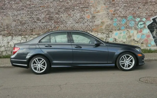 MERCEDES-BENZ Klasa C 350 BlueEff 4-Matic Avantgarde