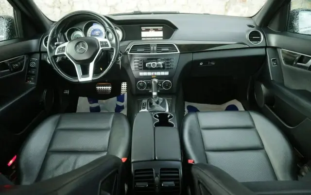 MERCEDES-BENZ Klasa C 350 BlueEff 4-Matic Avantgarde