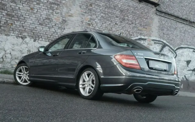 MERCEDES-BENZ Klasa C 350 BlueEff 4-Matic Avantgarde