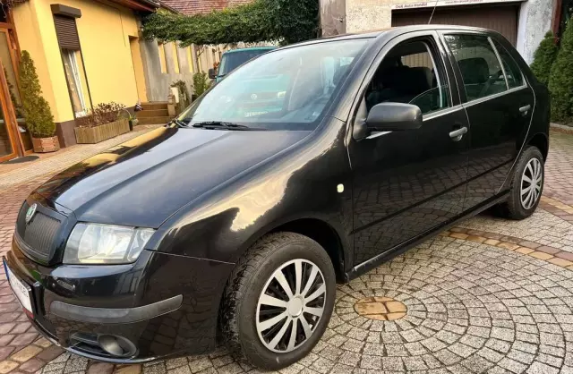 SKODA Fabia 