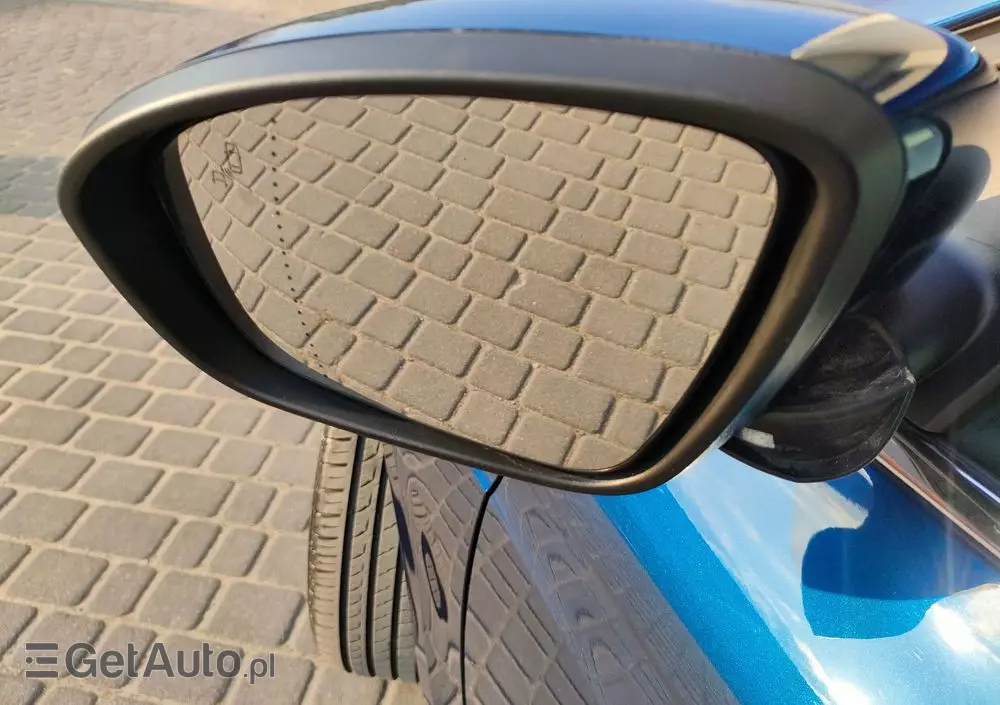 RENAULT Megane ENERGY TCe 130 BOSE EDITION