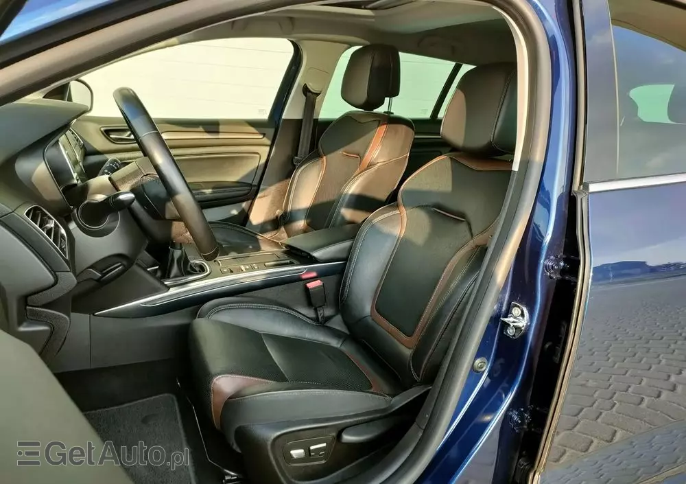 RENAULT Megane ENERGY TCe 130 BOSE EDITION