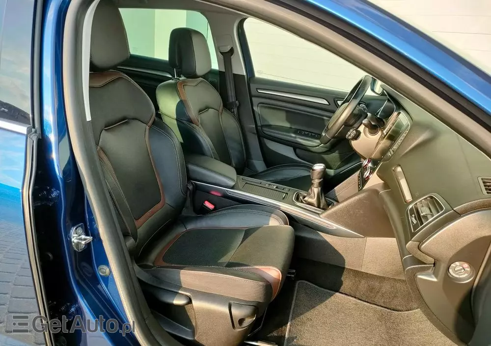 RENAULT Megane ENERGY TCe 130 BOSE EDITION