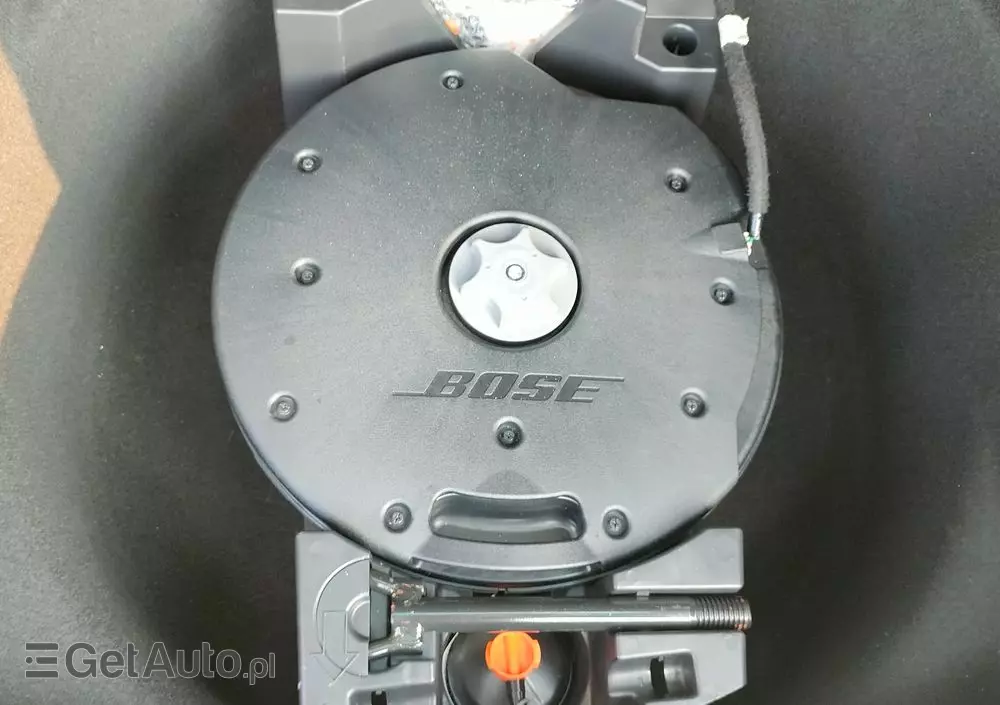 RENAULT Megane ENERGY TCe 130 BOSE EDITION