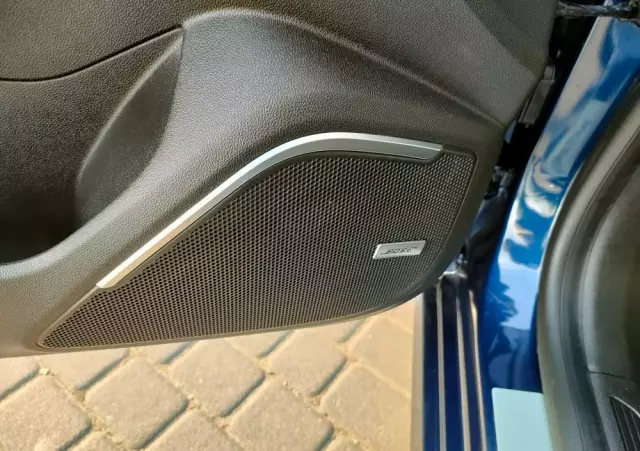 RENAULT Megane ENERGY TCe 130 BOSE EDITION