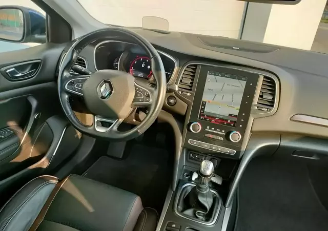 RENAULT Megane ENERGY TCe 130 BOSE EDITION