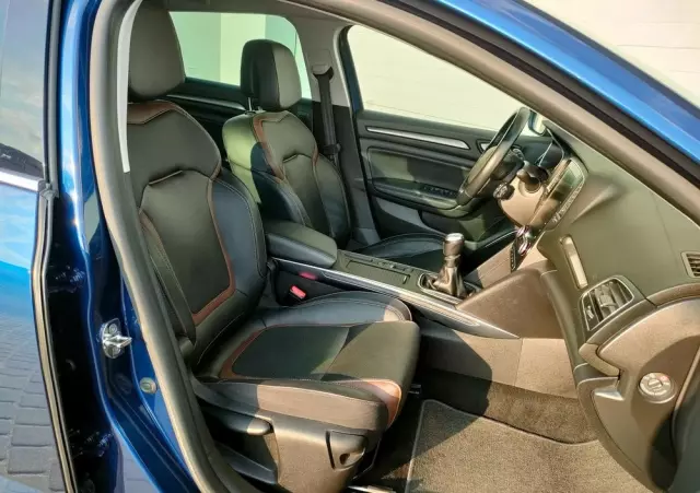 RENAULT Megane ENERGY TCe 130 BOSE EDITION