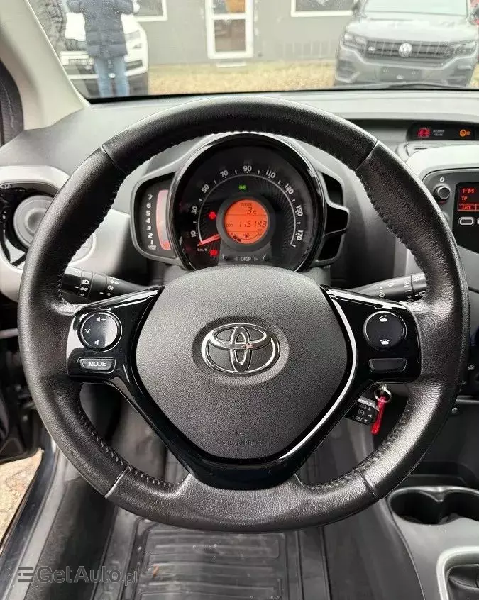 TOYOTA Aygo 1.0 VVT-i Black Edition