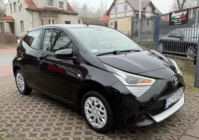 TOYOTA Aygo 1.0 VVT-i Black Edition