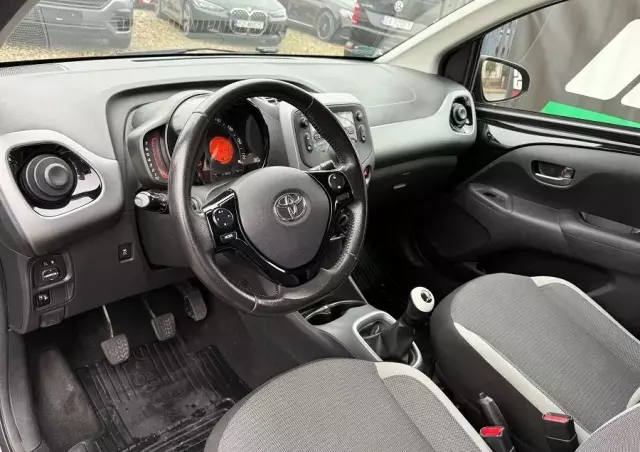 TOYOTA Aygo 1.0 VVT-i Black Edition
