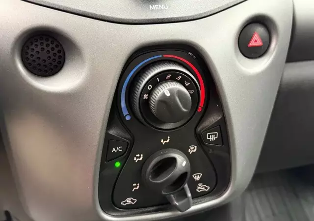 TOYOTA Aygo 1.0 VVT-i Black Edition