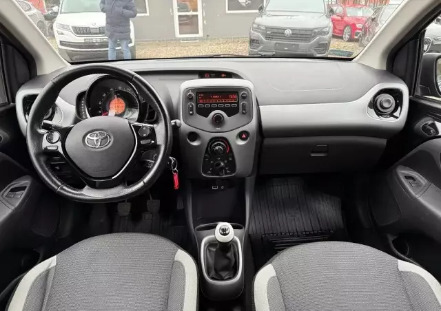 TOYOTA Aygo 1.0 VVT-i Black Edition