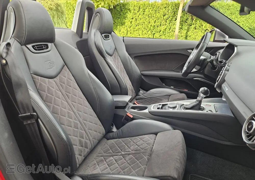 AUDI TT S Roadster 