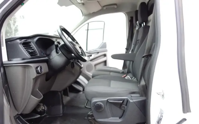 FORD Transit Custom Automat 2.0 Ecoblue 130 KM L1H1 Klima 