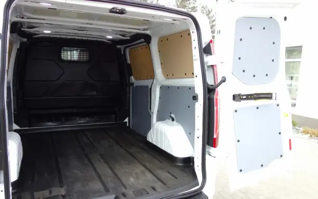 FORD Transit Custom Automat 2.0 Ecoblue 130 KM L1H1 Klima 