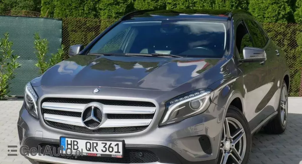 MERCEDES-BENZ GLA 