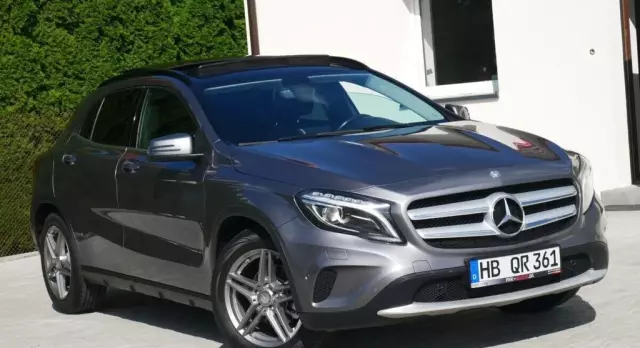 MERCEDES-BENZ GLA 