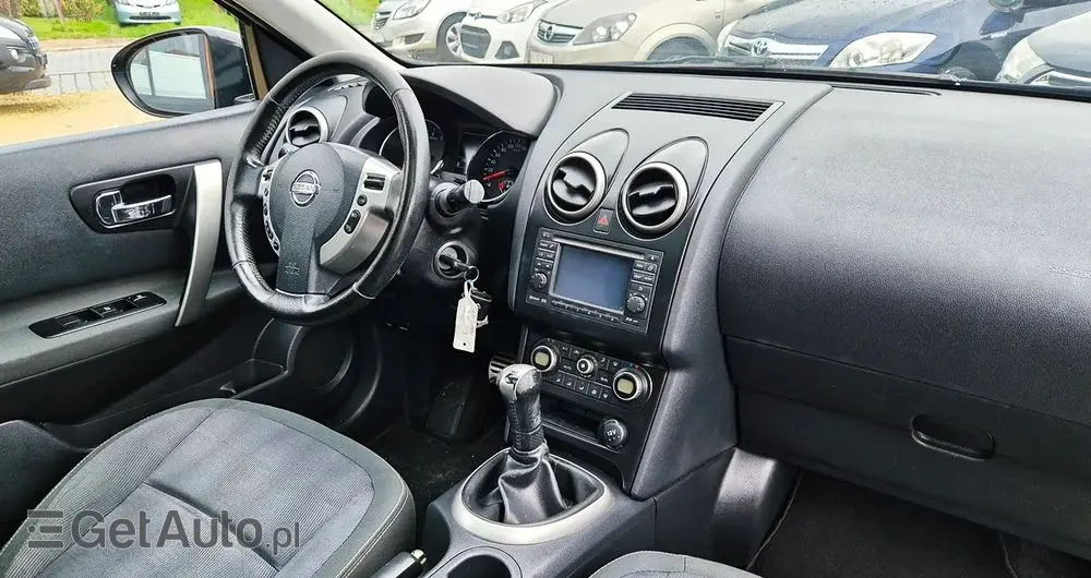 NISSAN Qashqai+2 1.6 Tekna