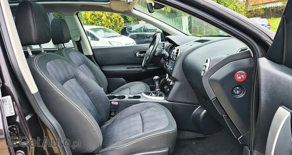 NISSAN Qashqai+2 1.6 Tekna