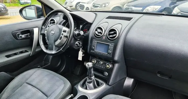 NISSAN Qashqai+2 1.6 Tekna