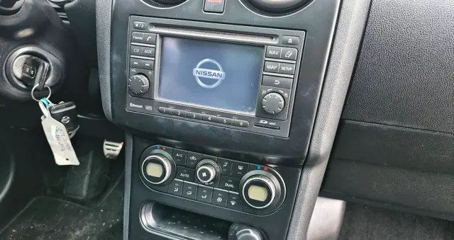 NISSAN Qashqai+2 1.6 Tekna