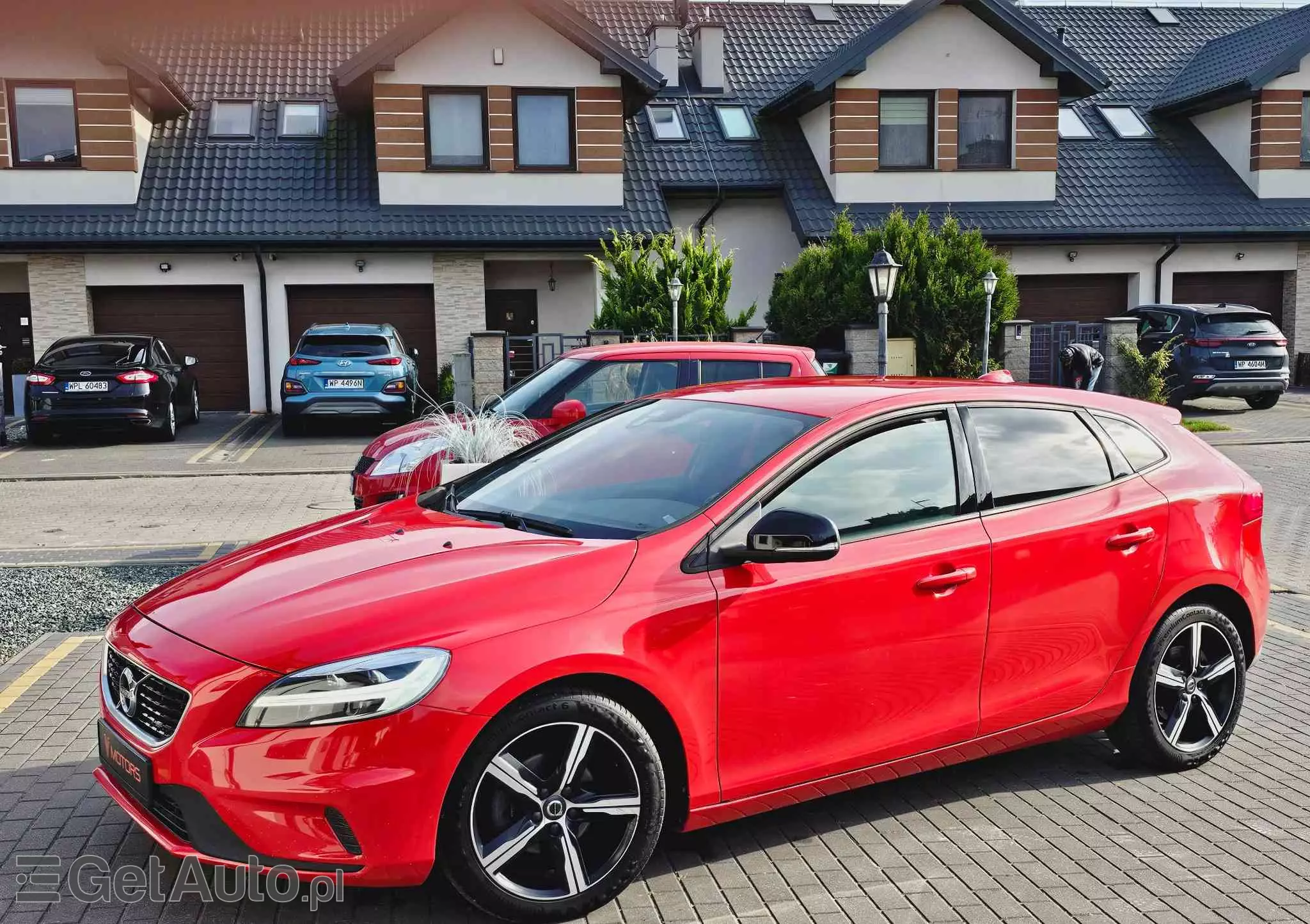 VOLVO V40 D2 Drive-E R-Design Momentum