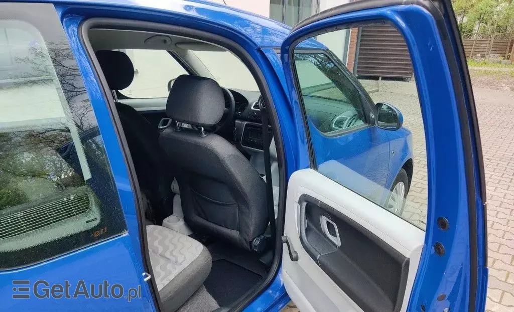 SKODA Roomster 