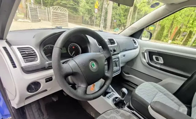SKODA Roomster 