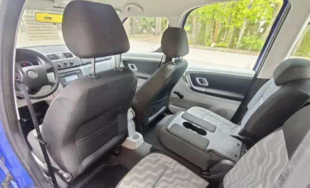 SKODA Roomster 