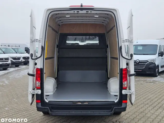 VOLKSWAGEN Crafter L