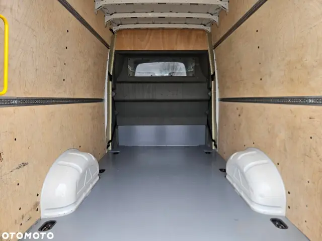 VOLKSWAGEN Crafter L